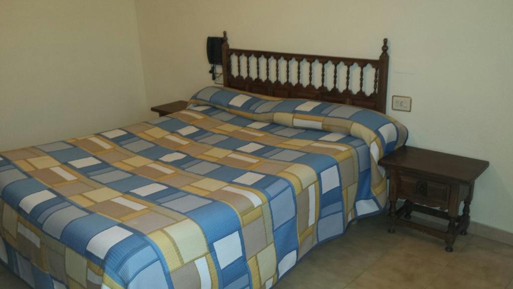 Hostal Botafumeiro Mota del Marqués Exterior foto