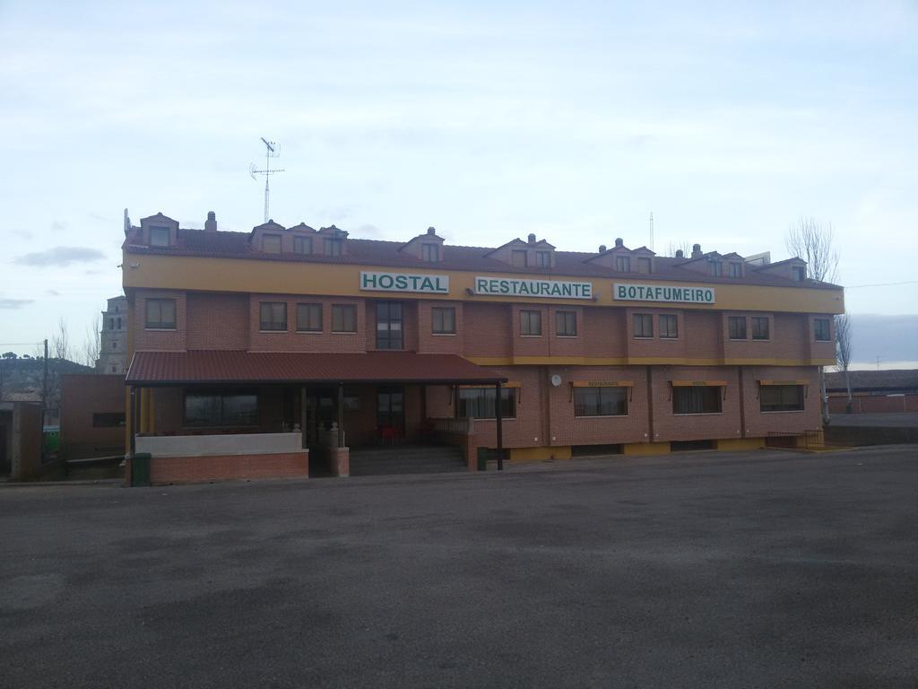 Hostal Botafumeiro Mota del Marqués Exterior foto